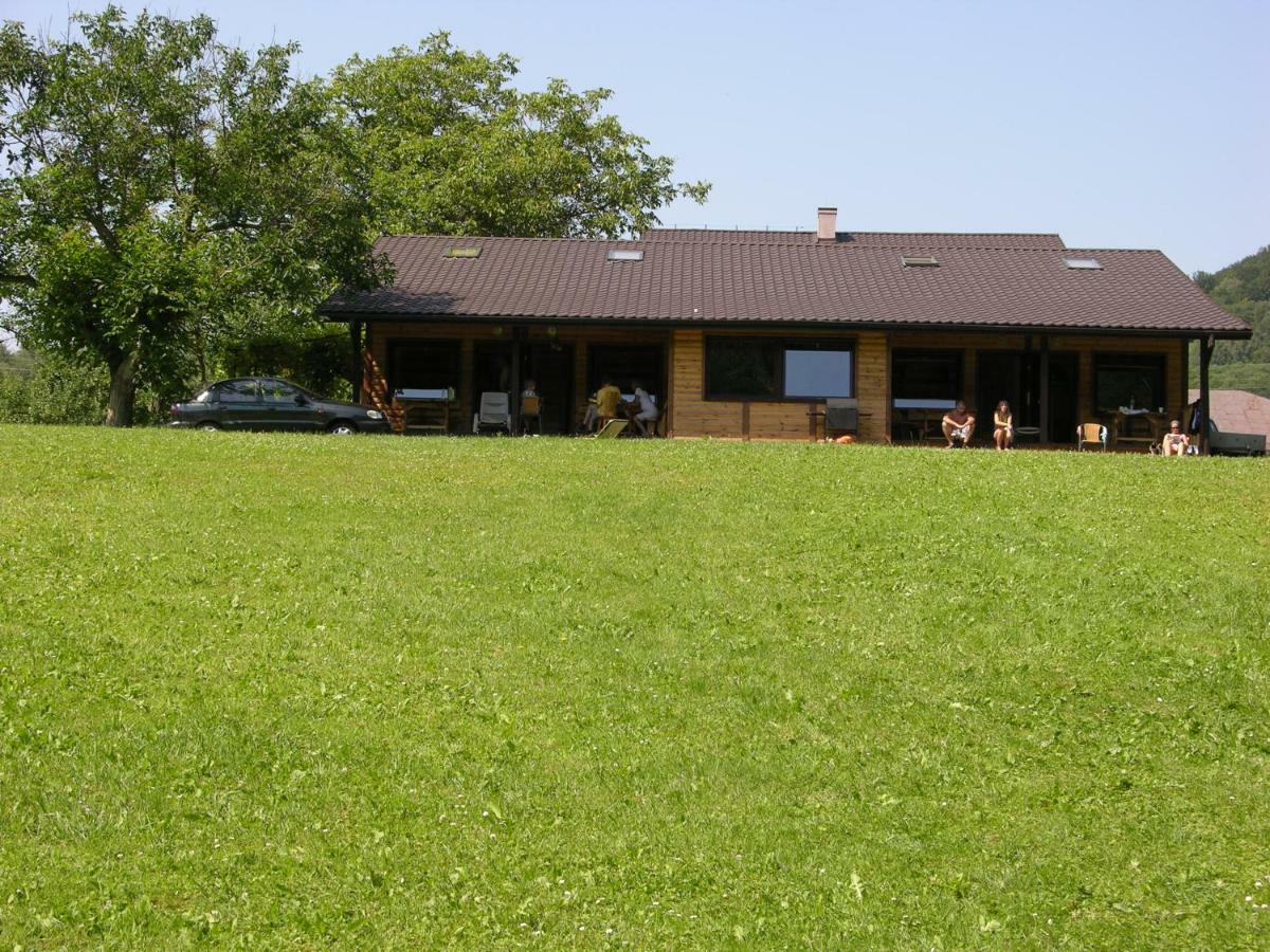 Villa Pod Orzechem Sanok Exterior foto